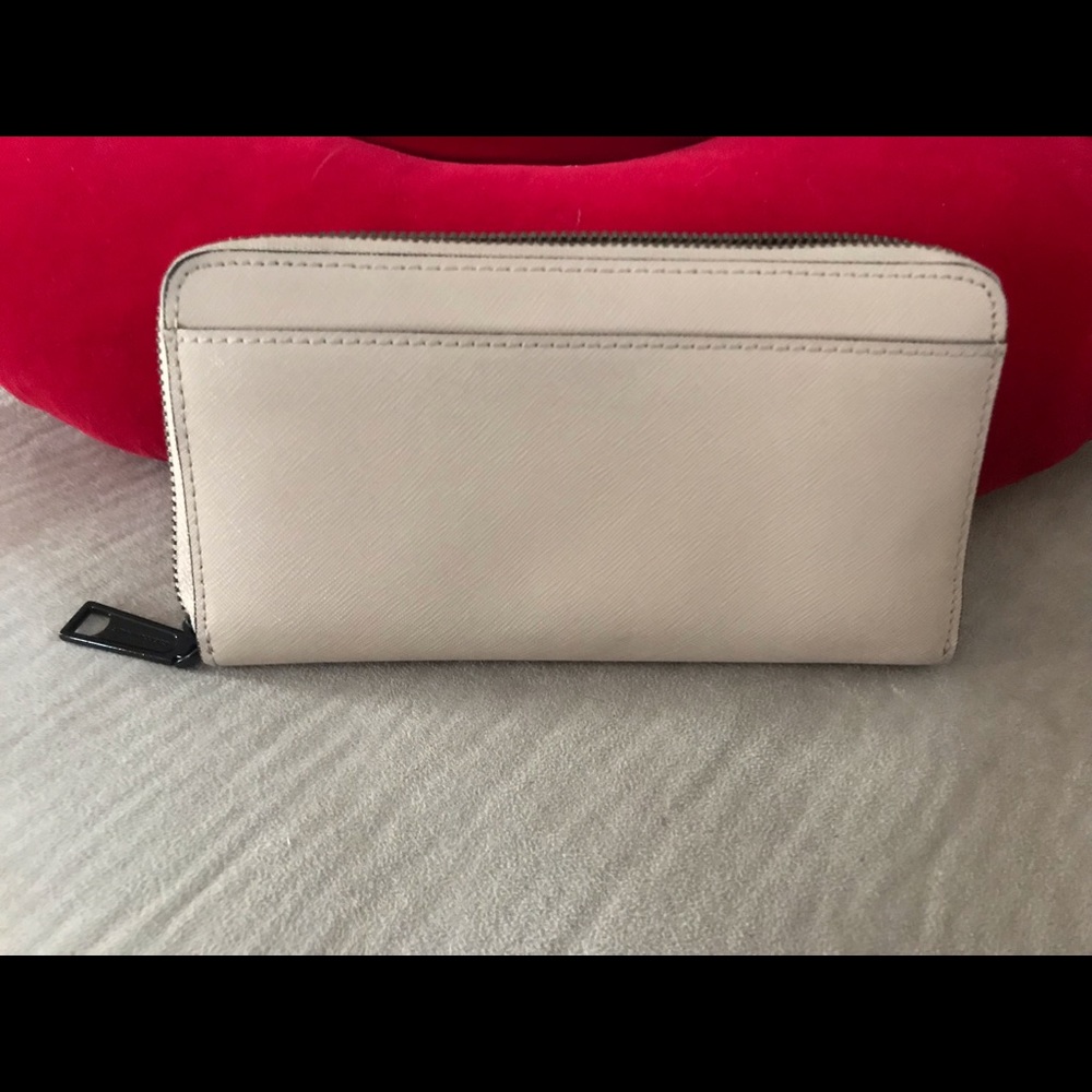 Wallet - Picture 2 of 5